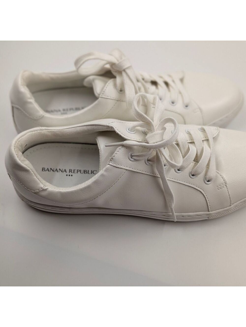 Banana Republic White Leather Sneakers Minimalist Quiet Luxury Mens 10.5 $80